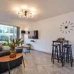 Stylish Belfast City Centre Apartment